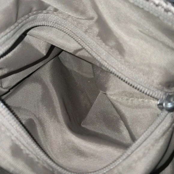 The Sak Beige Crochet Shoulder Bag Tan Knit Purse Zip Top Lined - Picture 4 of 6